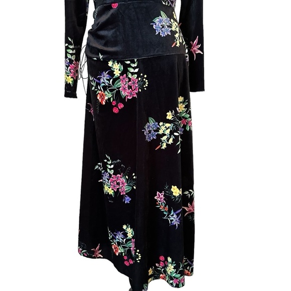 ASOS velvet floral black midi length dress - Picture 9 of 12